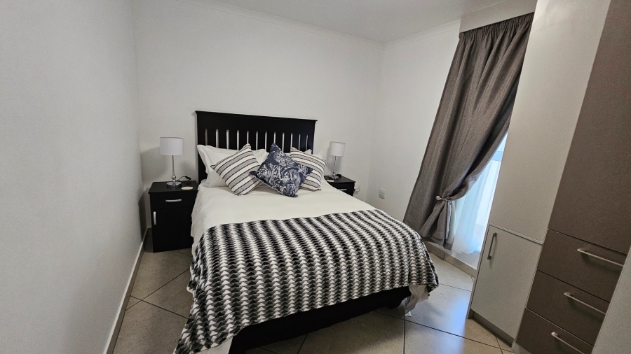 4 Bedroom Property for Sale in Britannia Bay Western Cape